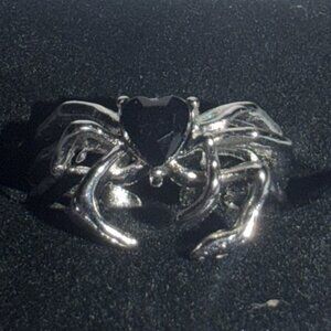 Spider ring